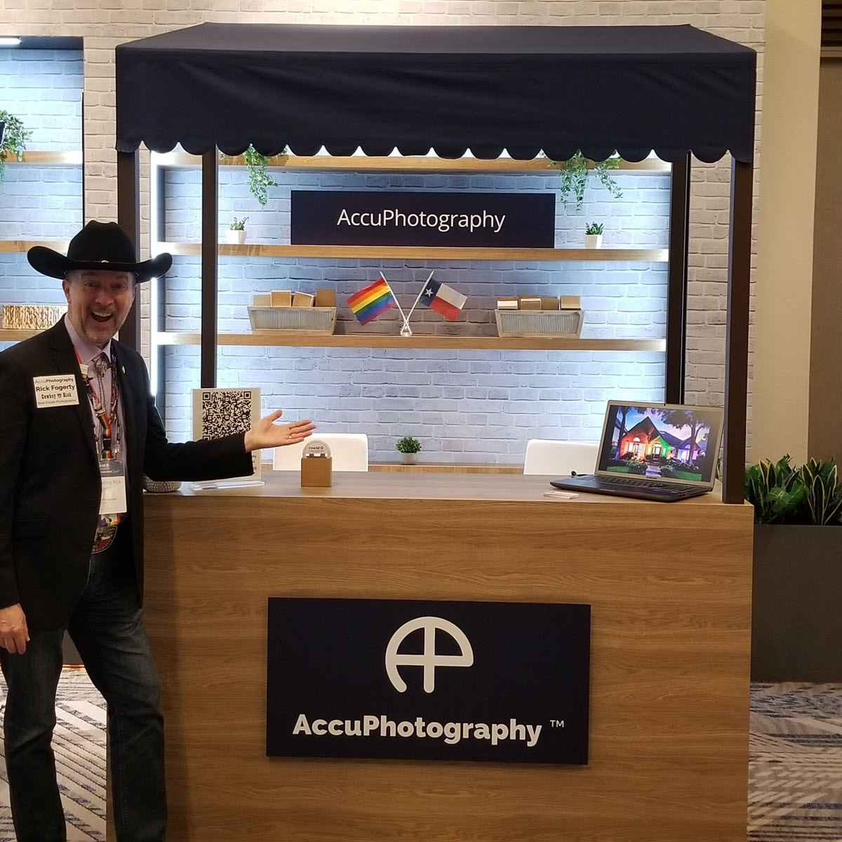 Rick A. Fogerty At Accuphotography Booth - Chase Make Your Move Event Rick a. Fogerty (cowboy rick) at the accuphotography booth during the chase make your move event at the omni pga frisco resort